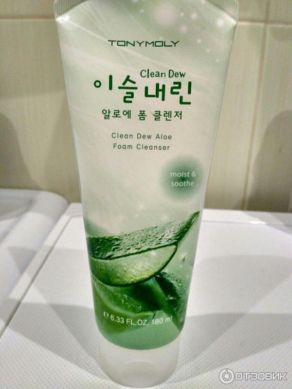 Пенка для умывания TONY MOLY С экстрактом алоэ Clean Dew Aloe Foam Cleanser фото