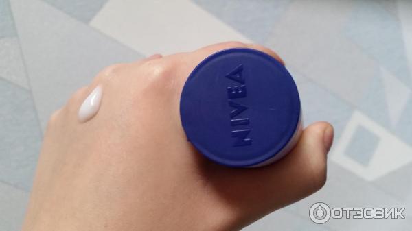 Молочко-уход для тела NIVEA Цветок сакуры фото