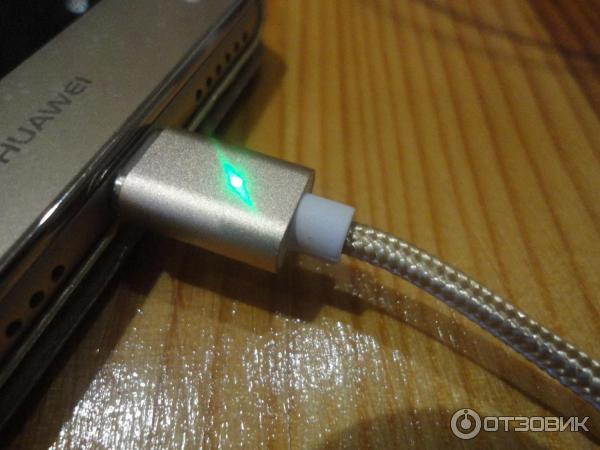 Магнитный USB-кабель eLough для зарядки телефона фото