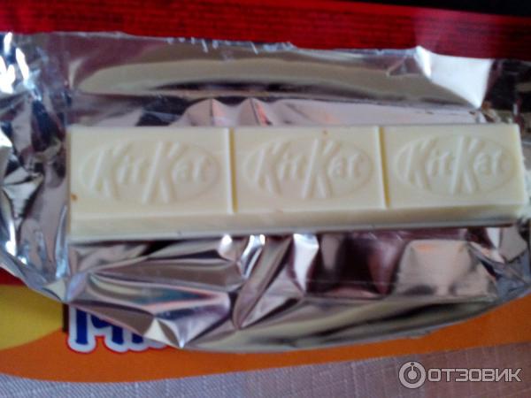 Шоколад Nestle KitKat Chunky White фото