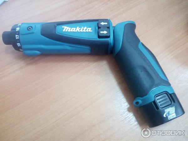 шуруповёрт makita df010d