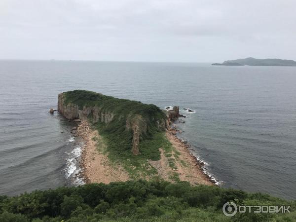 Восточная часть острова. Каменный Палец.