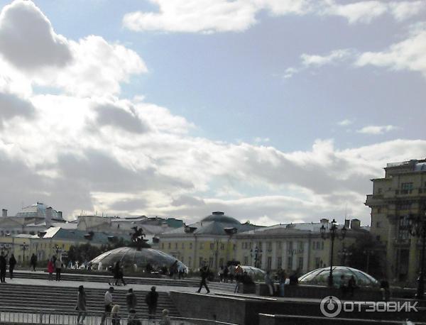 Площадь Манежная (Россия, Москва) фото