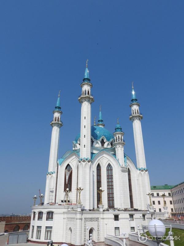 Республика татарстан памятники. Памятники культуры Казани. Памятники культуры Республики Татарстан. Хазине Казанский Кремль. Татарстанска Казанский Кремль.