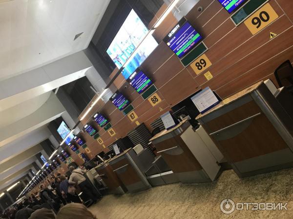 Как пройти регистрацию в шереметьево терминал в. Стойки регистрации шереметьево.