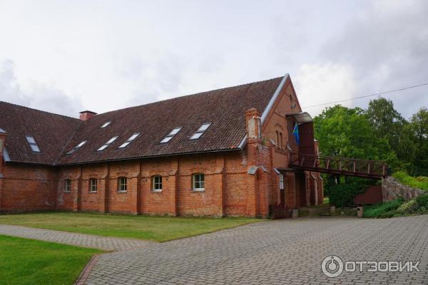 Замок Яунмоку (Латвия, Тукумсский край) фото