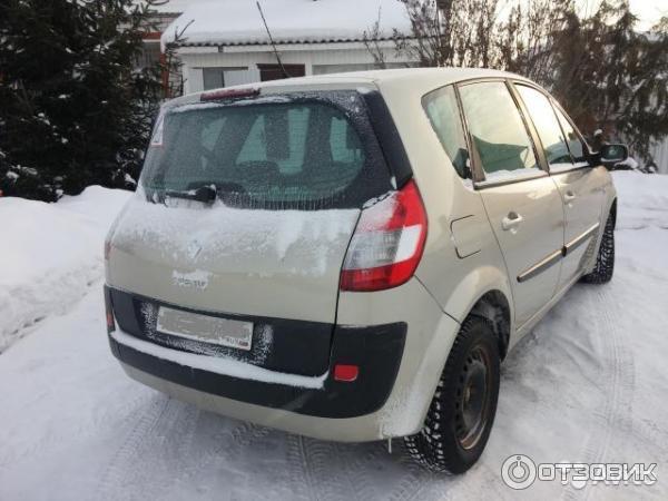 Автомобиль Renault Scenic II минивэн фото