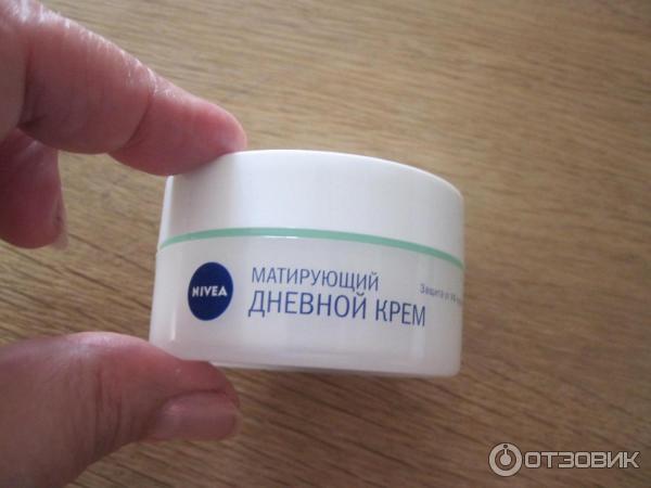 Матирующий дневной крем Nivea фото