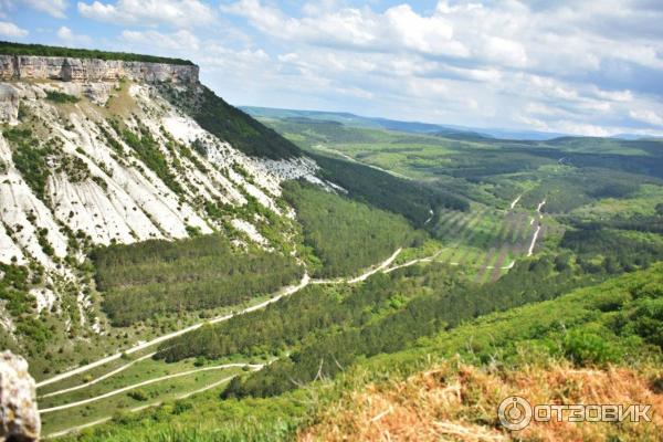 Вид со стены крепости Чуфут-Кале