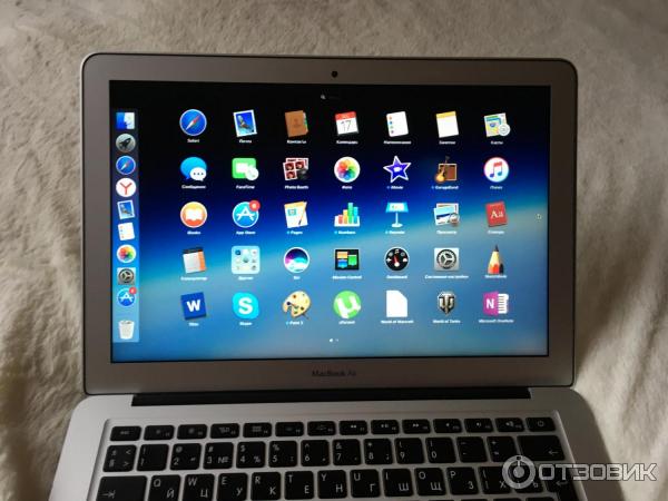 Ноутбук Apple MacBook Air 13 Early 2015 фото