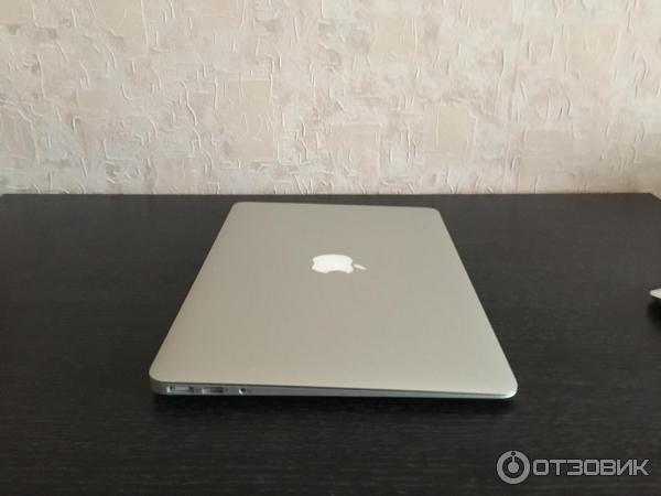 Ноутбук Apple MacBook Air 13 Early 2015 фото