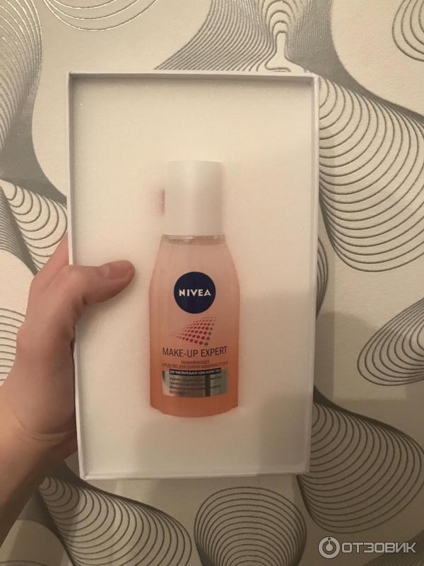 Ухаживающее средство для снятия макияжа с глаз Nivea фото