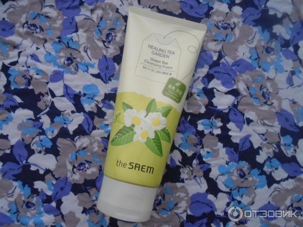 Пенка для умывания The Saem Healing tea garden Green tea cleansing foam фото