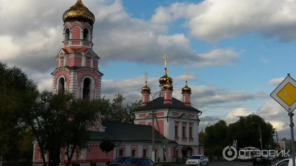 Церковь Сретения Господня Дмитров Россия фото