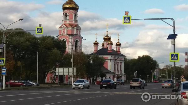 Церковь Сретения Господня Дмитров Россия фото