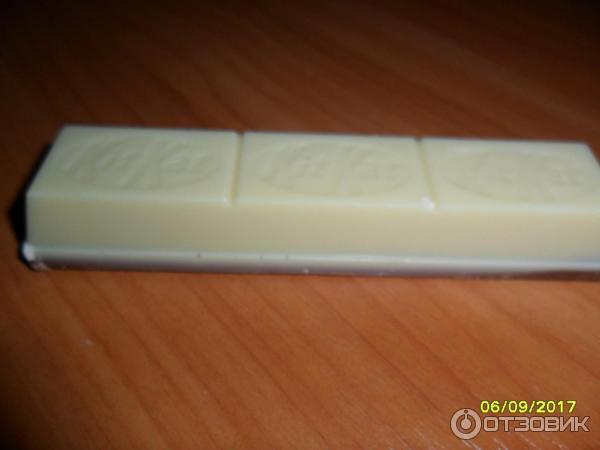 Шоколад Nestle KitKat Chunky White фото