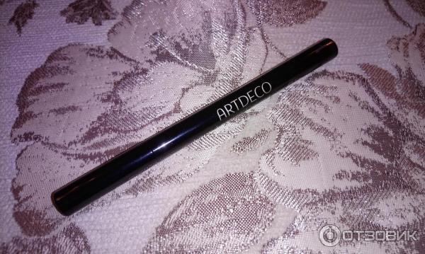 Подводка-фломастер ArtDeco Long Lasting Liquid Liner фото