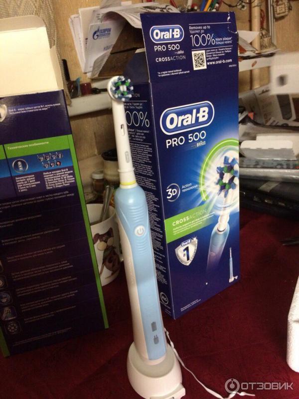 Электрическая зубная щетка Oral-B Pro 500 CrossAction фото