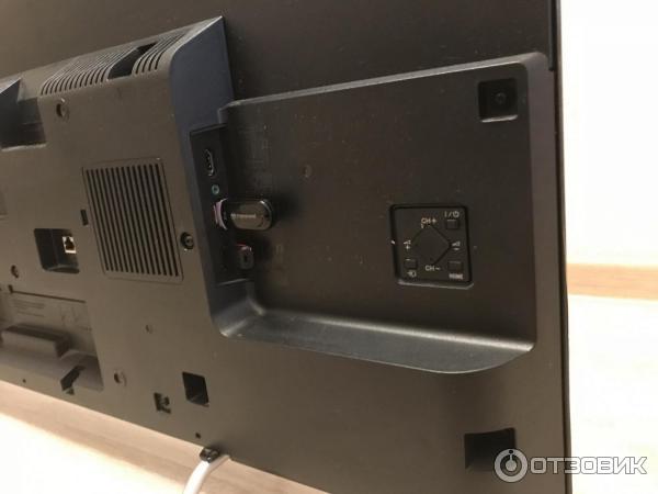 Кронштейн для телевизора sony kdl. Кронштейн Sony KDL 42w705b. Телевизор Sony Bravia KDL-40w705c. KDL-42w706b. Телевизор сони бравиа KDL 40 w705c.