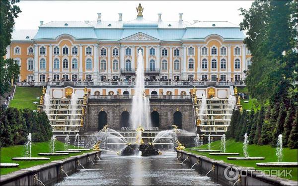 Петродворец В Санкт Петербурге Фото Снаружи