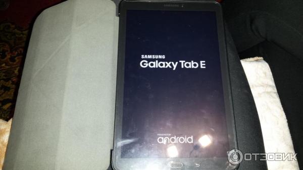 Планшет Samsung Galaxy Tab E 9.6 T561 фото