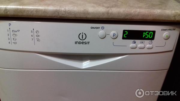 Посудомоечная машина Indesit DSG 5737 фото