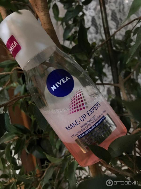 Ухаживающее средство для снятия макияжа с глаз Nivea фото