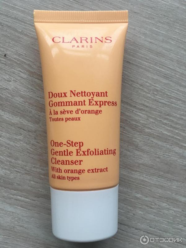 Очищающий крем Clarins с отшелушивающим эффектом Doux Nettoyant Gommant Express с экстрактом апельсина фото