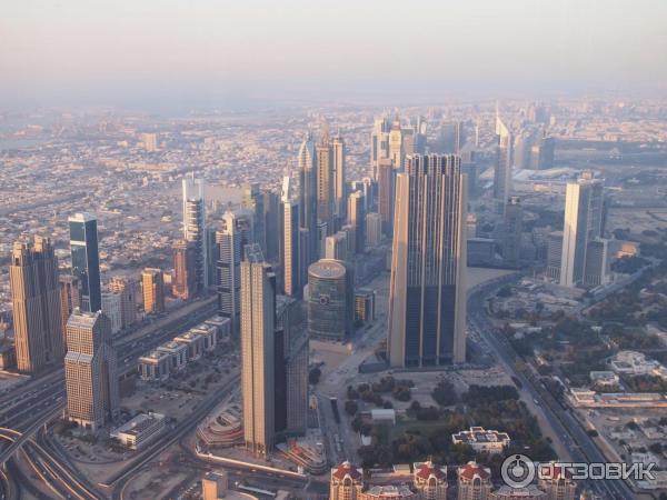 вид со смотровой площадки At the Top, Burj Khalifa