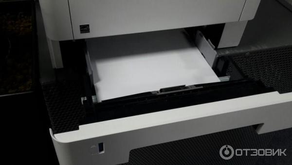 Kyocera m2040dn автоподатчик. Kyocera m2040dn лоток. Нижний лоток для Kyocera 2035.
