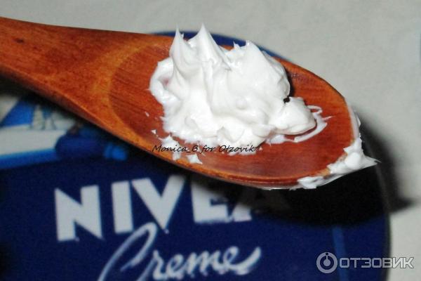 УВЛАЖНЯЮЩИЙ УНИВЕРСАЛЬНЫЙ КРЕМ NIVEA CREME фото