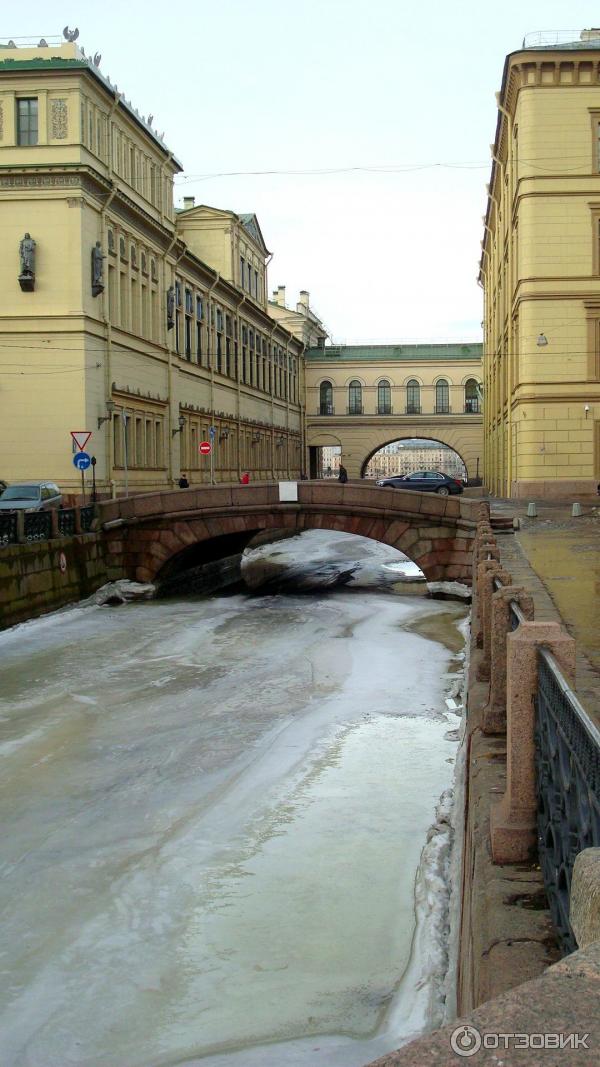 Прогулка по набережной Мойки (Россия, Санкт-Петербург) фото