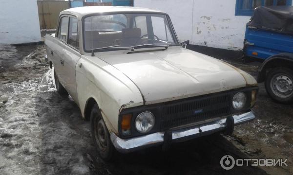 Автомобиль ИЖ 412 седан фото