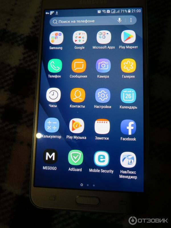 Смартфон Samsung Galaxy J7 (2016) фото