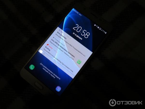 Смартфон Samsung Galaxy J7 (2016) фото